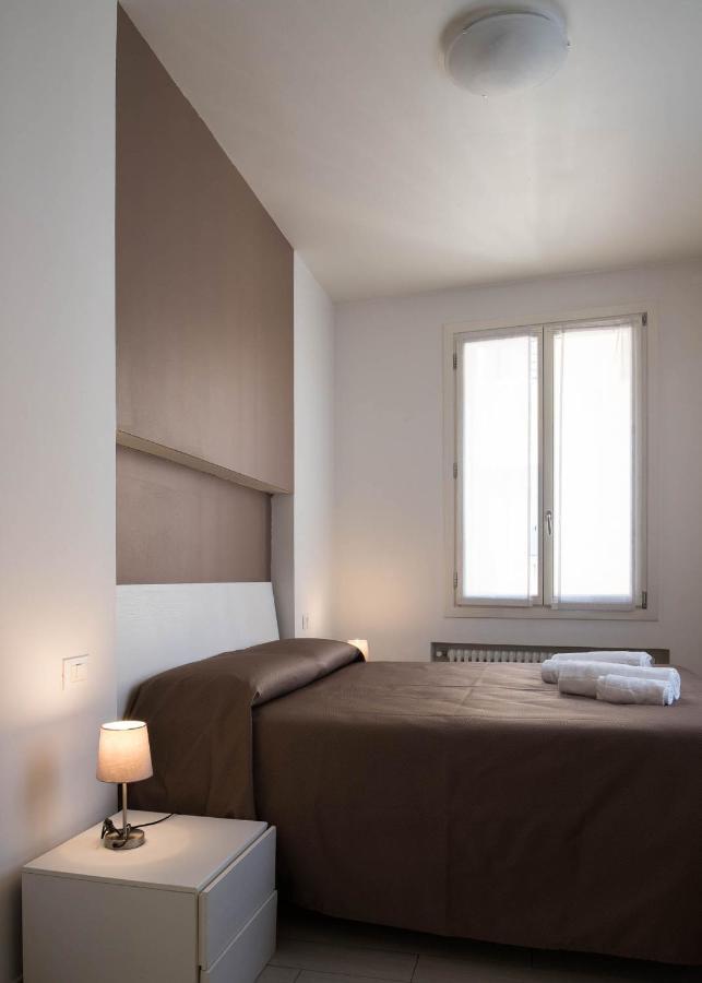 Corte Del Tintor Apartments Venesia Bagian luar foto